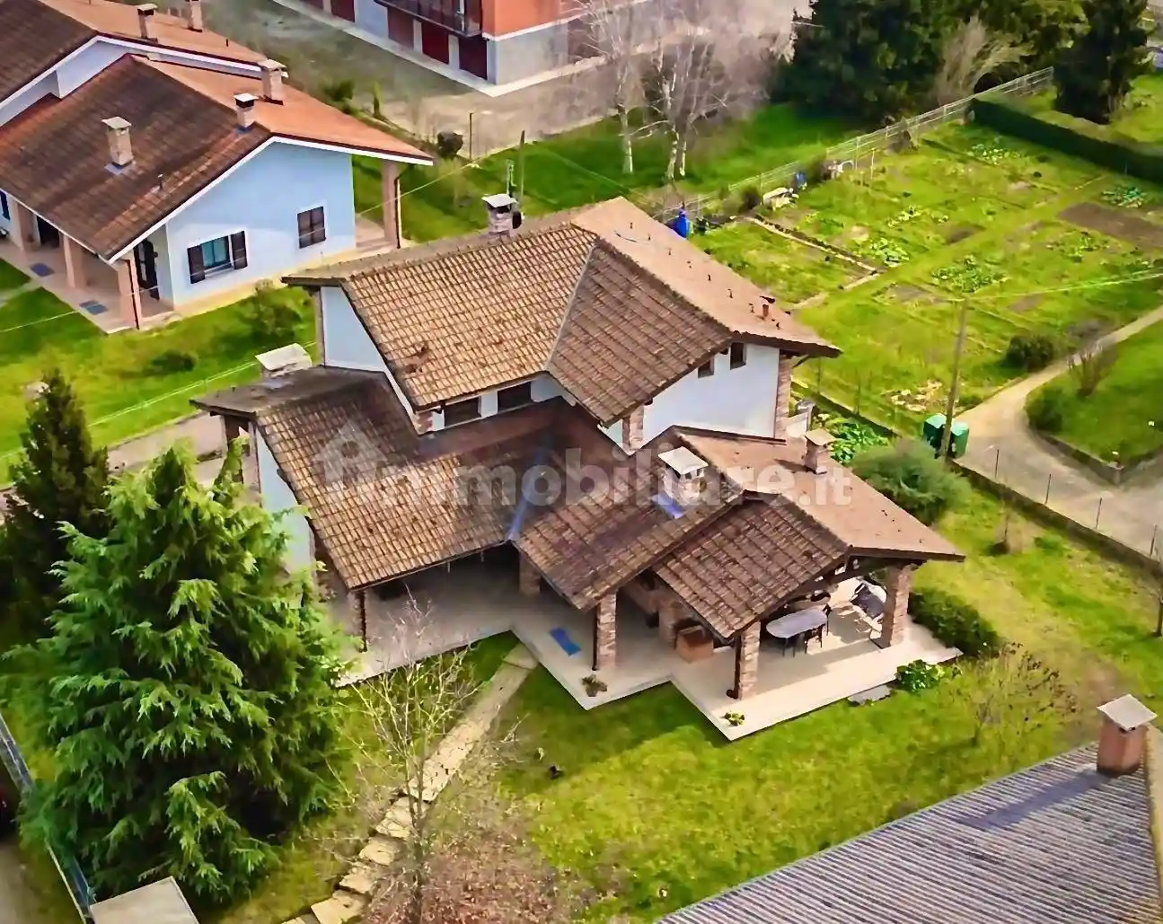 Villa in vendita a Chieri