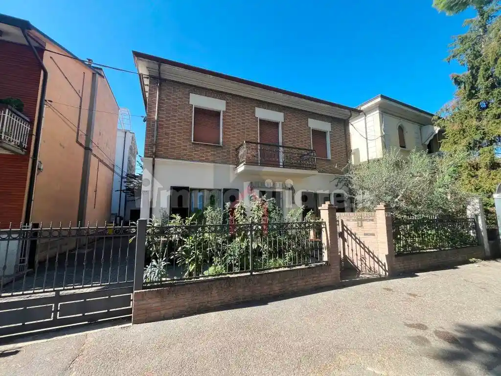 Appartamento in vendita a Forlì