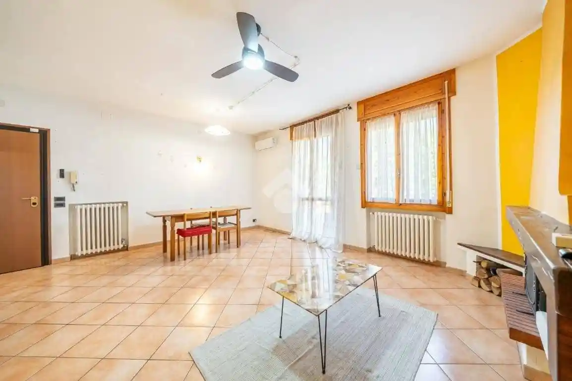 Appartamento in vendita a Quattro Castella