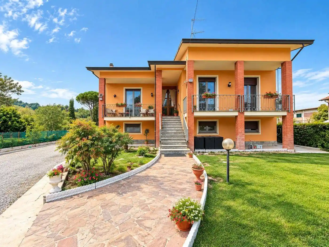 Villa in vendita a Santa Giuletta