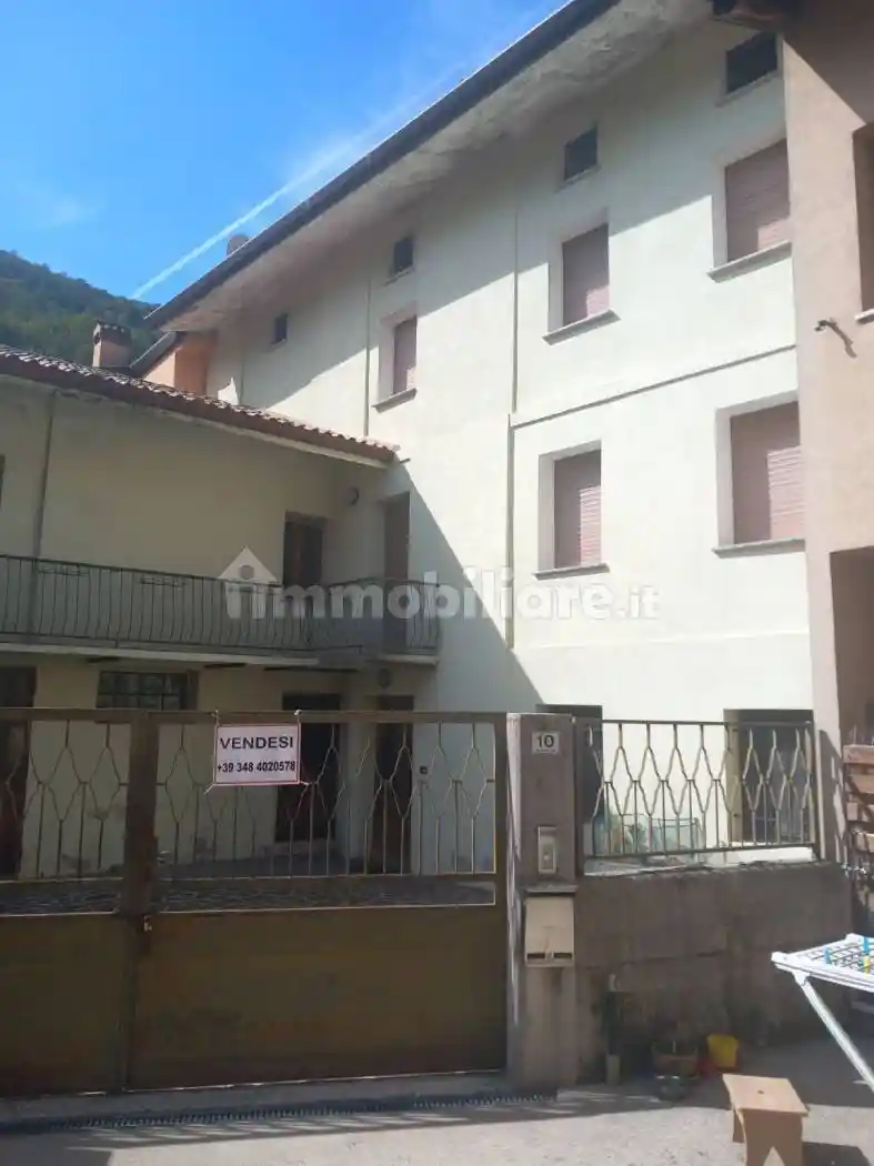 Casa indipendente in vendita a Trasaghis
