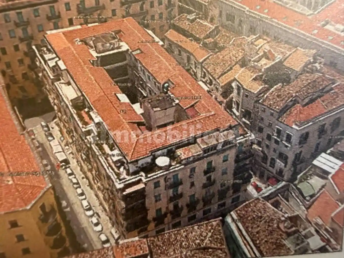 Appartamento in vendita a Palermo