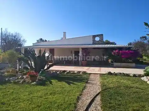 Villa in vendita a Ceglie Messapica