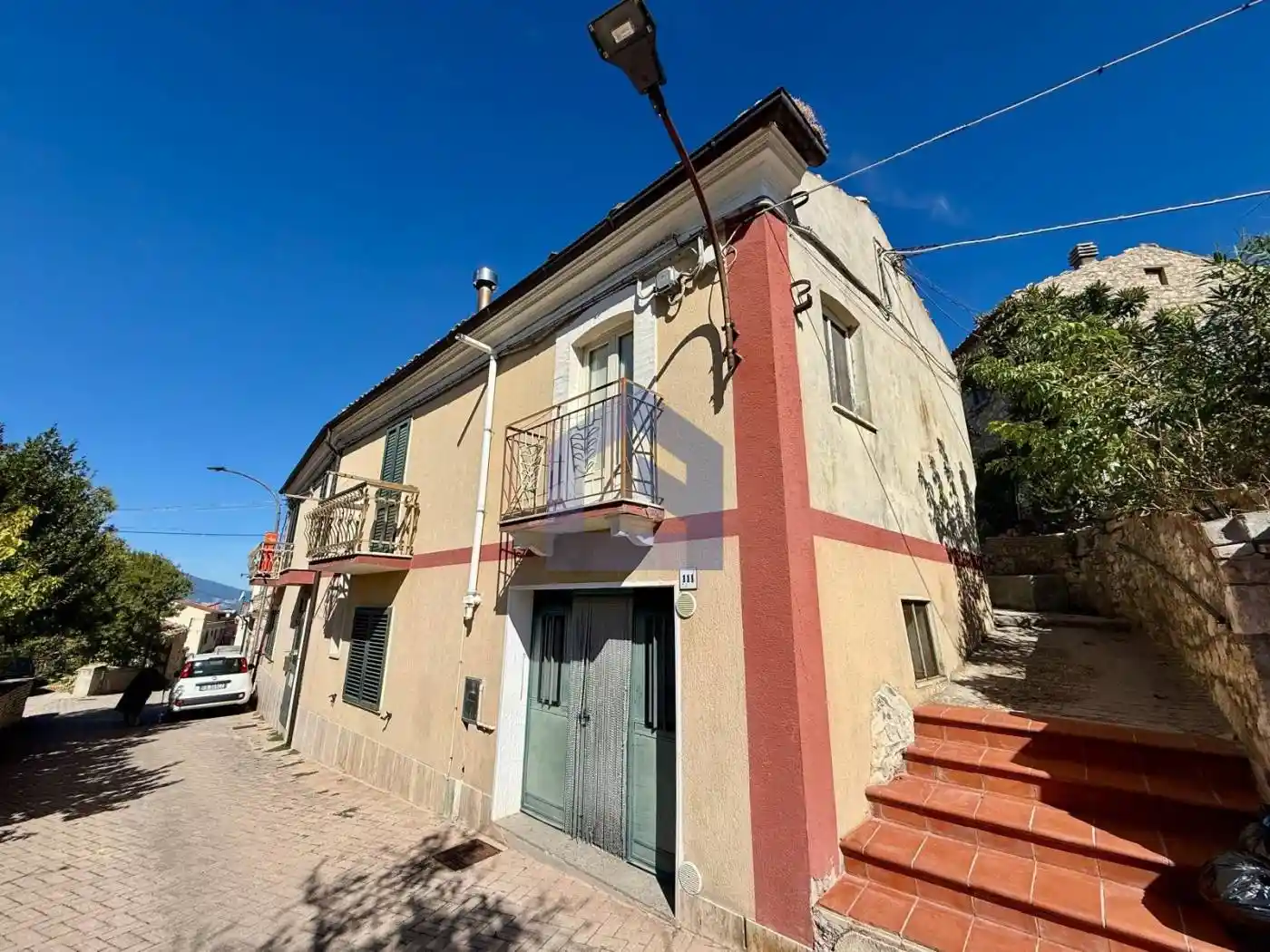 Appartamento in vendita a Archi