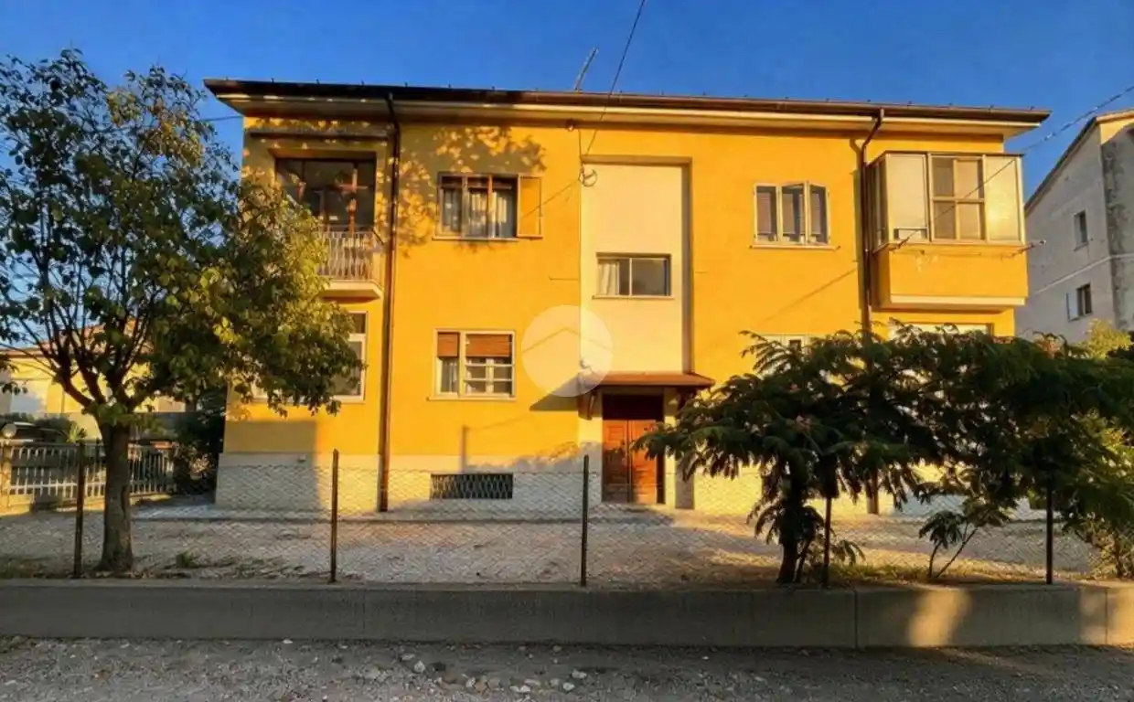 Appartamento in vendita a Terre Roveresche