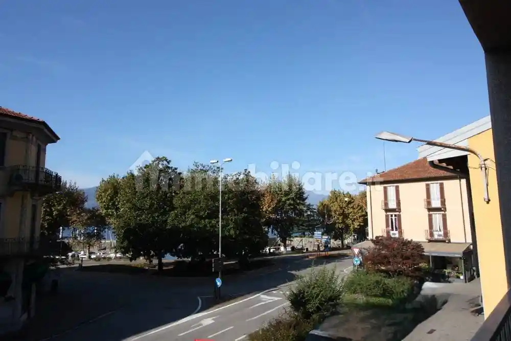 Appartamento in affitto a Laveno-Mombello