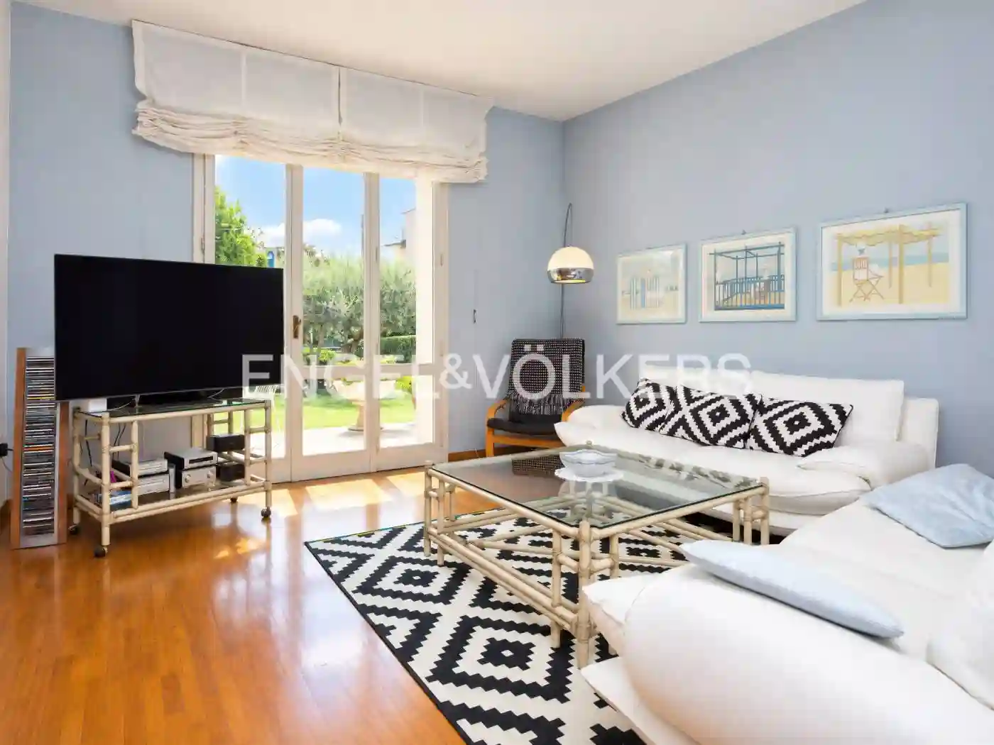 Villa - foto 2