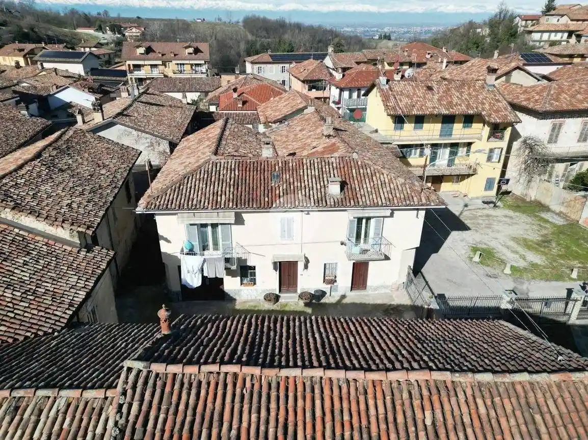 Villa in vendita a La Morra