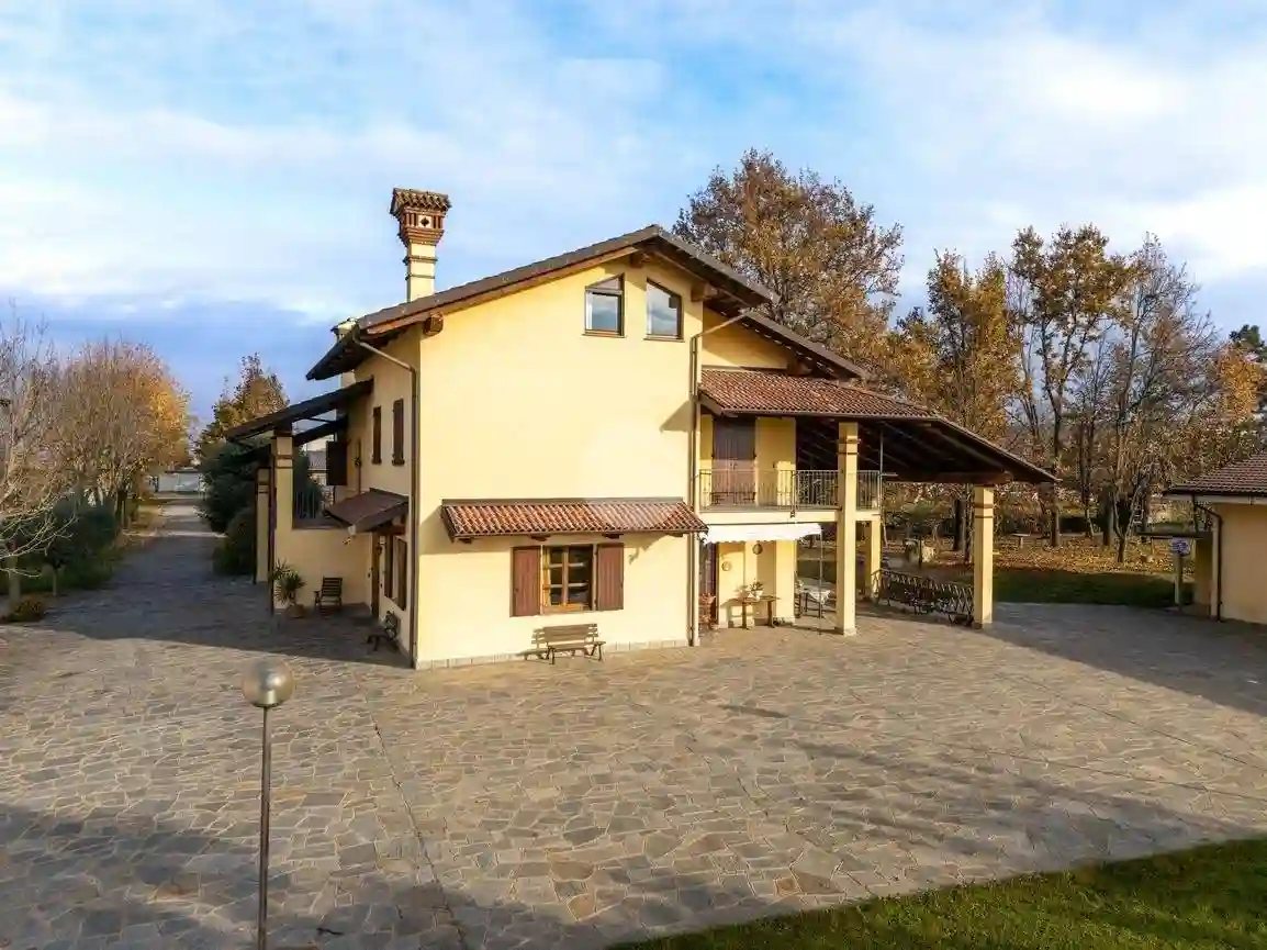 Villa - foto 2