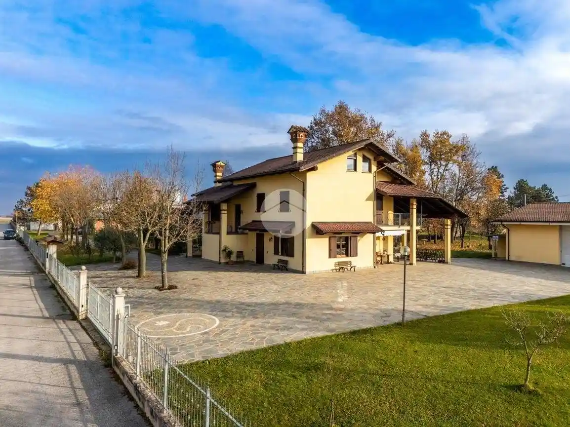 Villa in vendita a Narzole