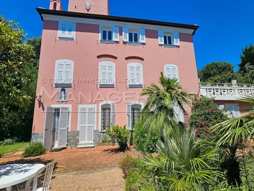 Appartamento in affitto a Genova