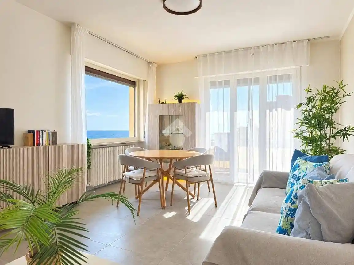 Appartamento in vendita a Santo Stefano al Mare