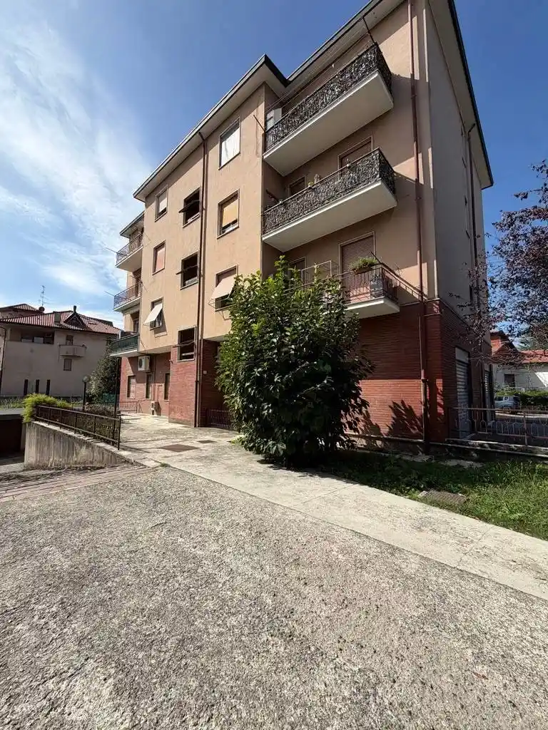 Appartamento in vendita a Bernareggio