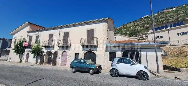 Palazzo - Edificio in vendita a Arce