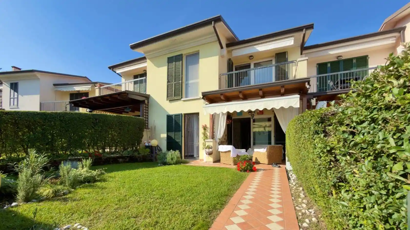 Appartamento in vendita a Padenghe sul Garda
