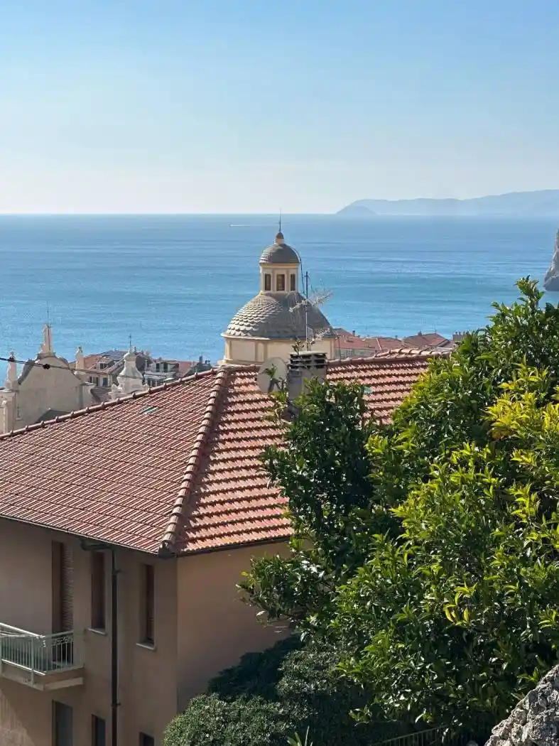 Appartamento in vendita a Finale Ligure