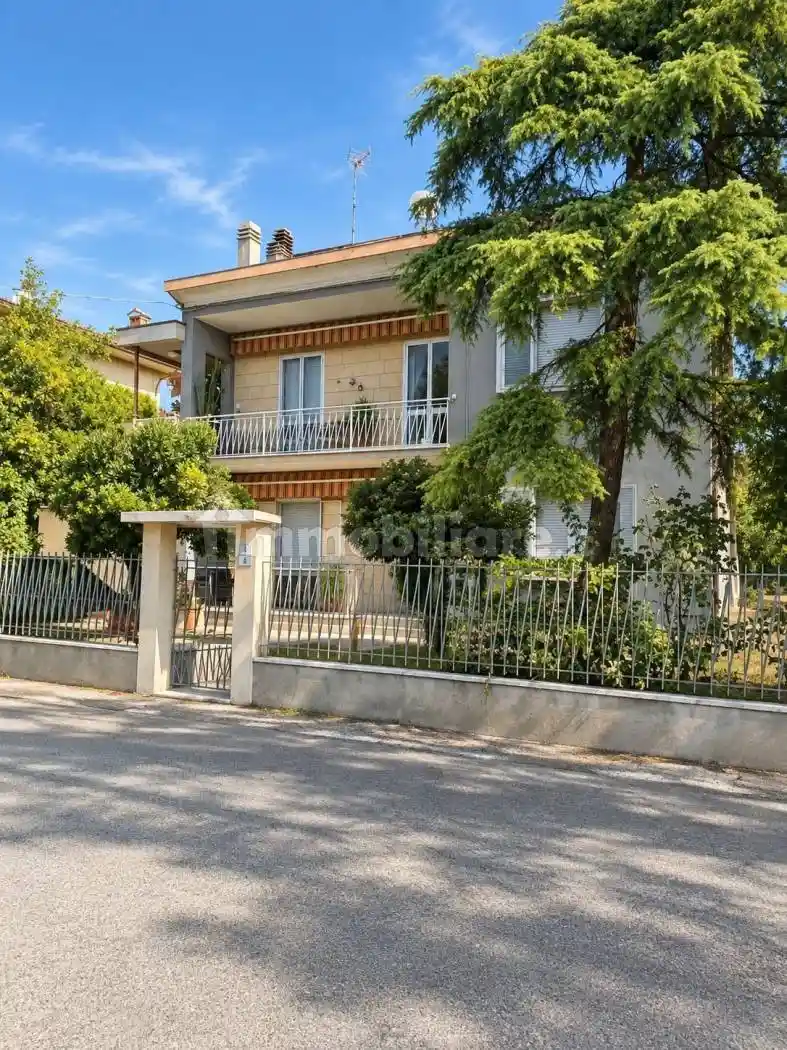Villa in vendita a Forlimpopoli