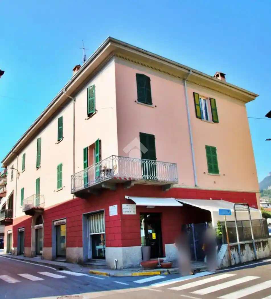 Appartamento in affitto a Mandello del Lario