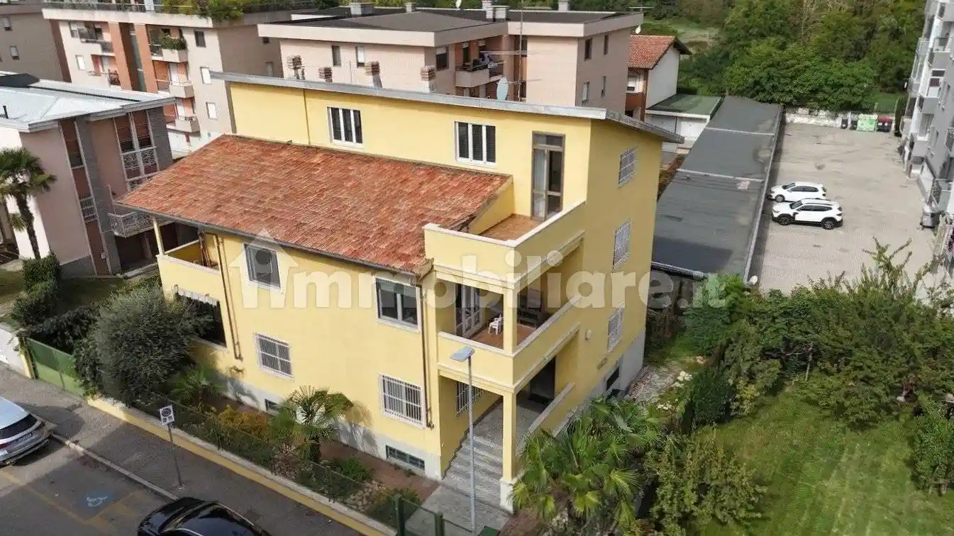 Villa in vendita a Novara