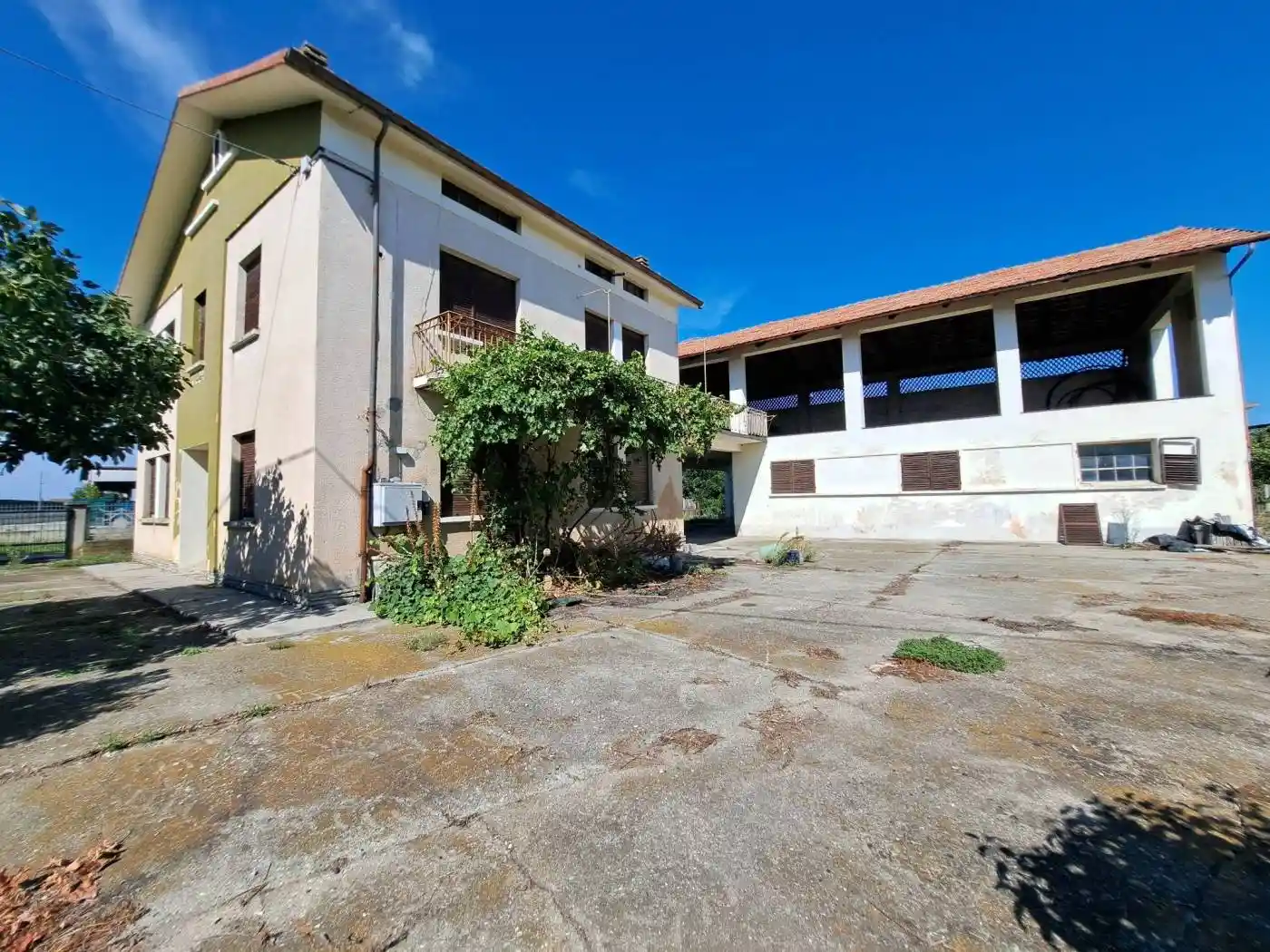 Villa in vendita a Lagnasco
