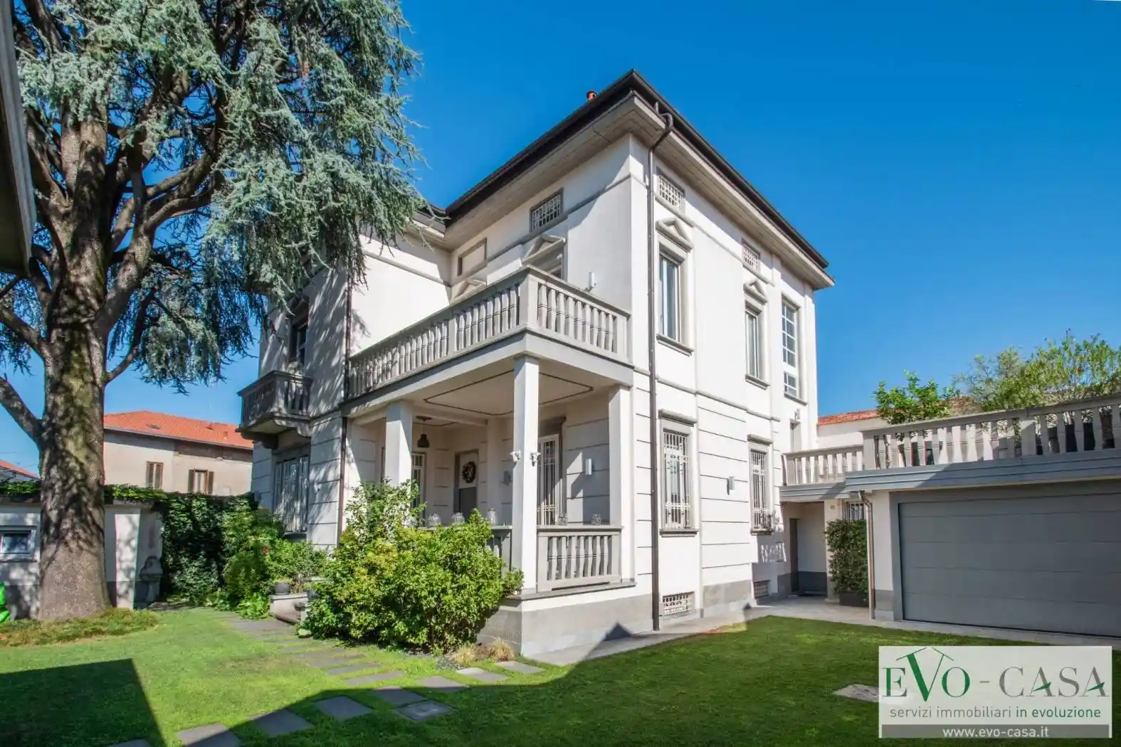 Villa in vendita a Busto Arsizio
