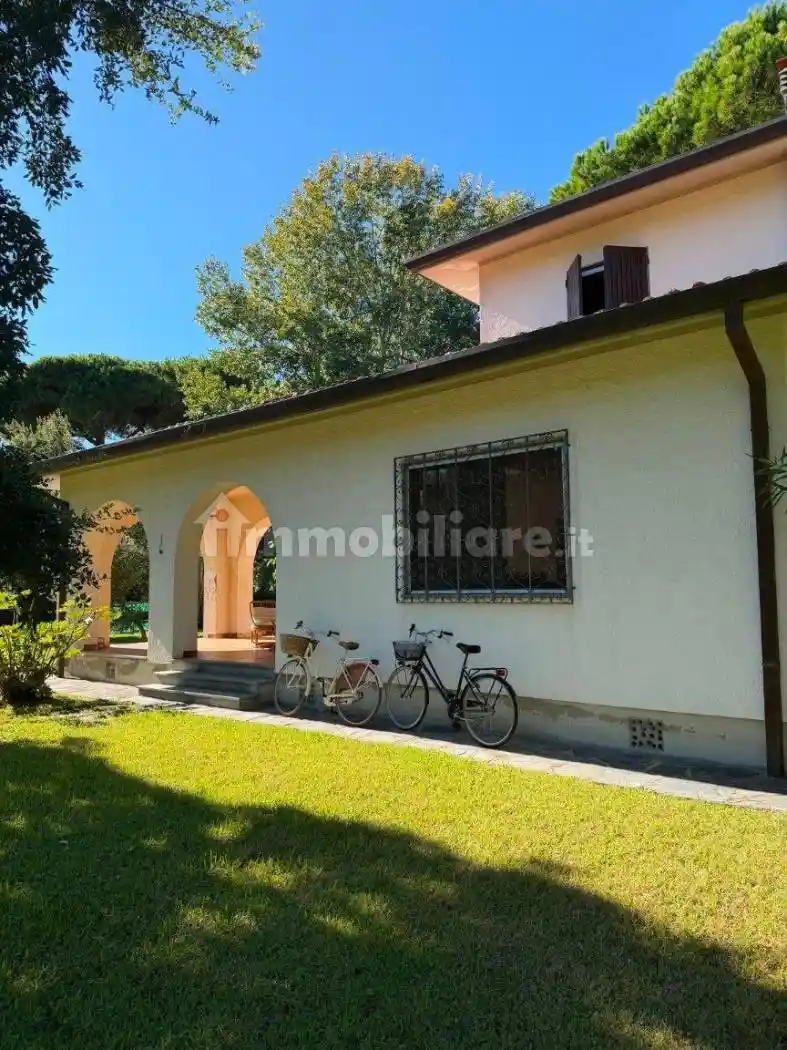 Villa in vendita a Forte dei Marmi