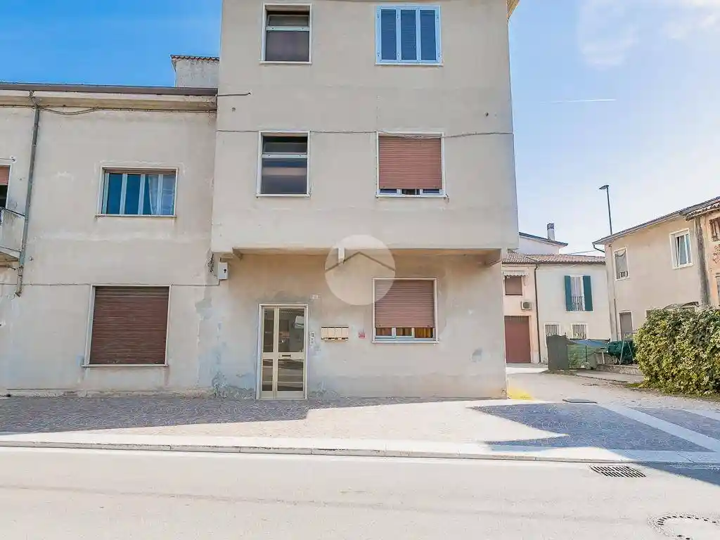 Appartamento in vendita a Villafranca di Verona