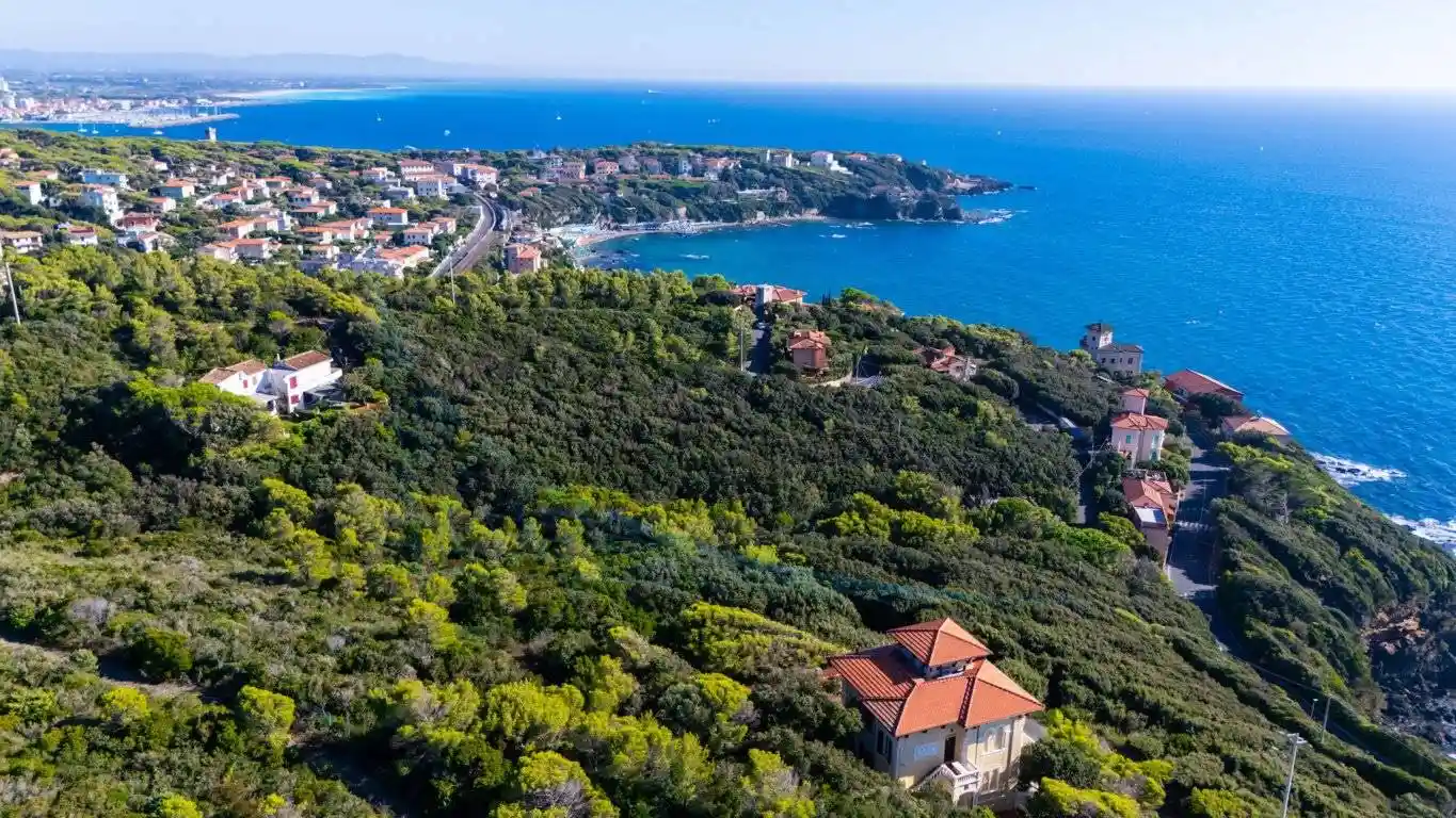 Villa in vendita a Rosignano Marittimo