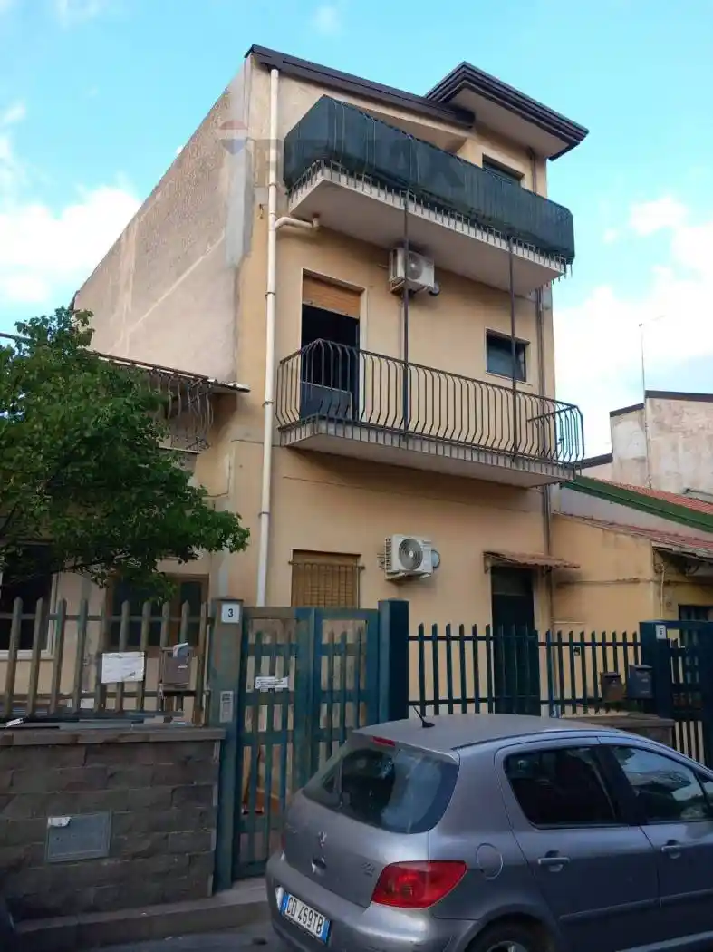 Appartamento in vendita a Tremestieri Etneo