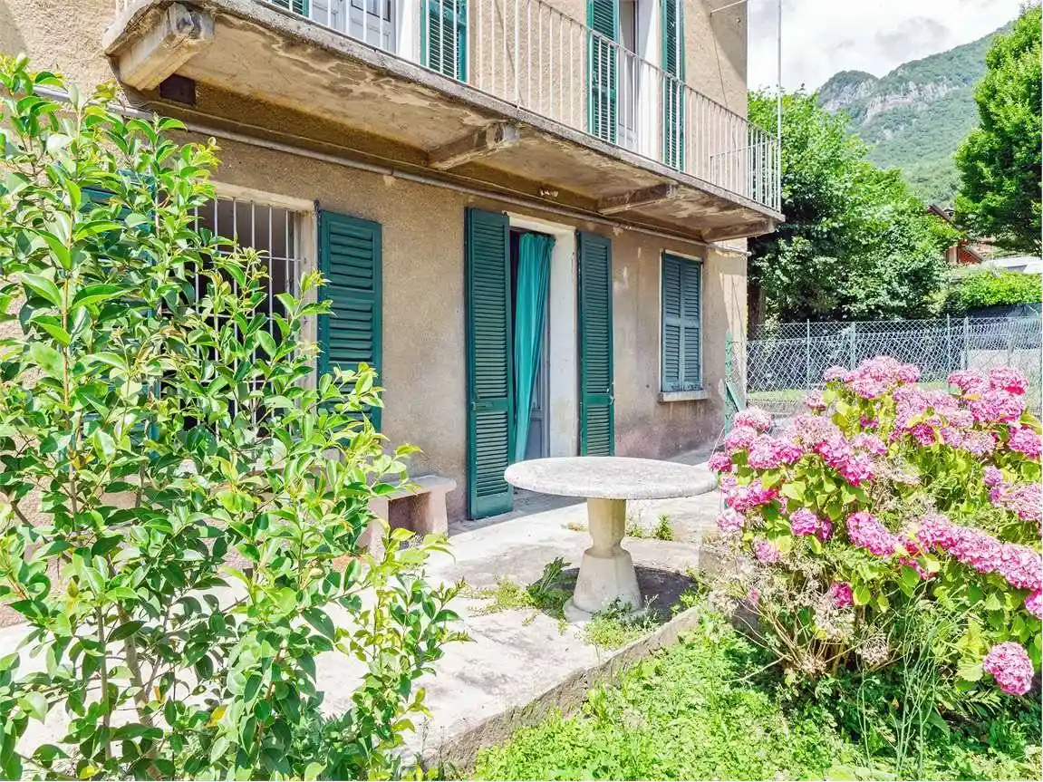 Casa indipendente in vendita a Lecco