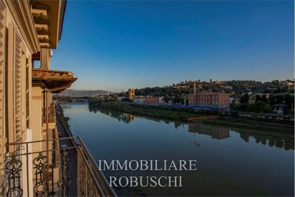 Appartamento in vendita a Firenze