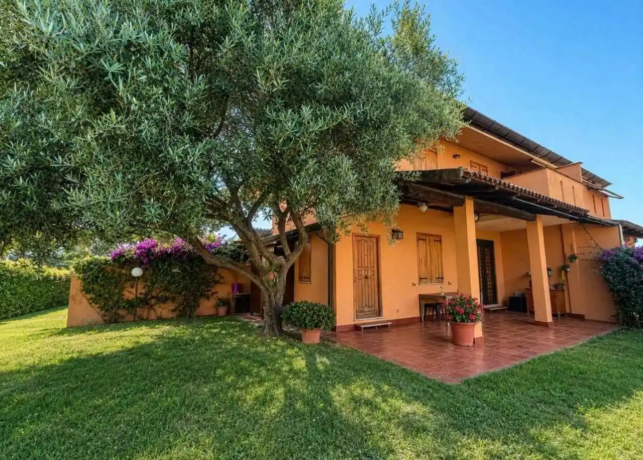 Villa in vendita a Sabaudia