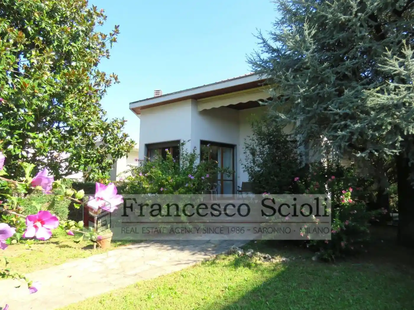 Villa in vendita a Gerenzano