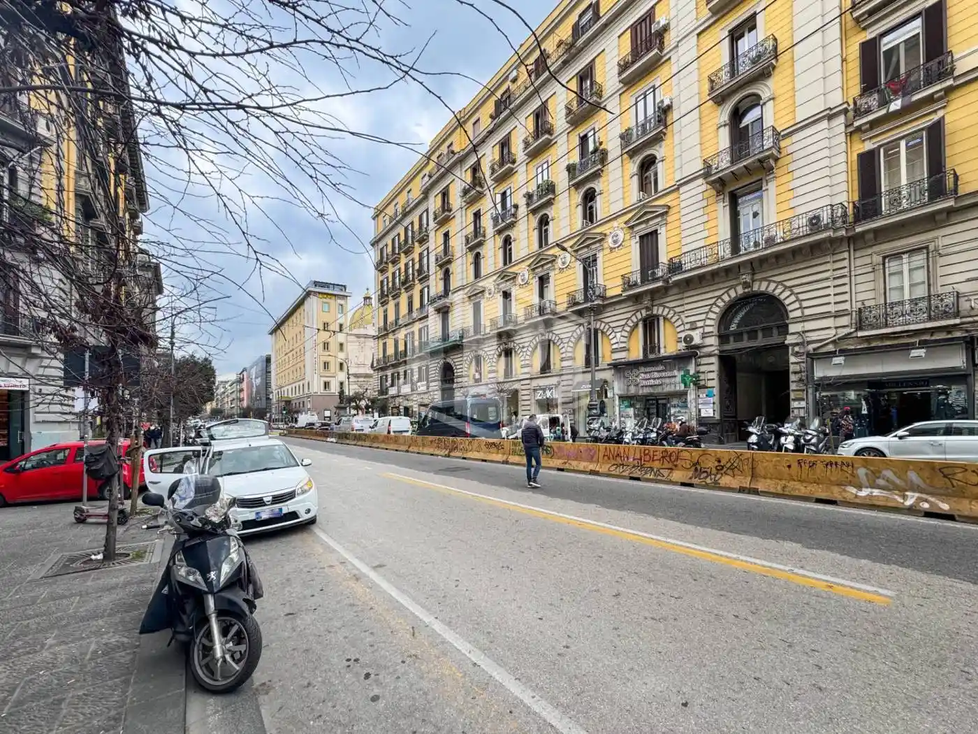 Appartamento in vendita a Napoli