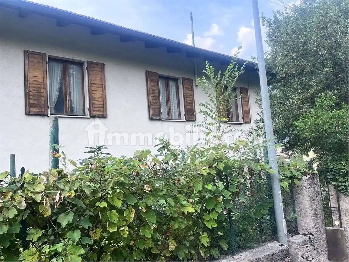Villa in vendita a Rovereto