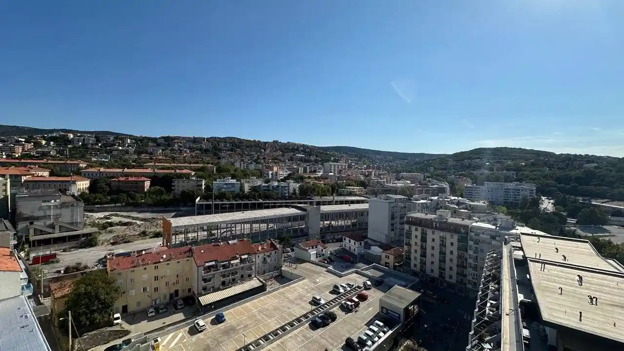 Appartamento in vendita a Trieste