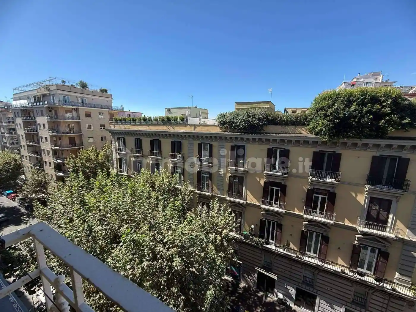 Appartamento in vendita a Napoli