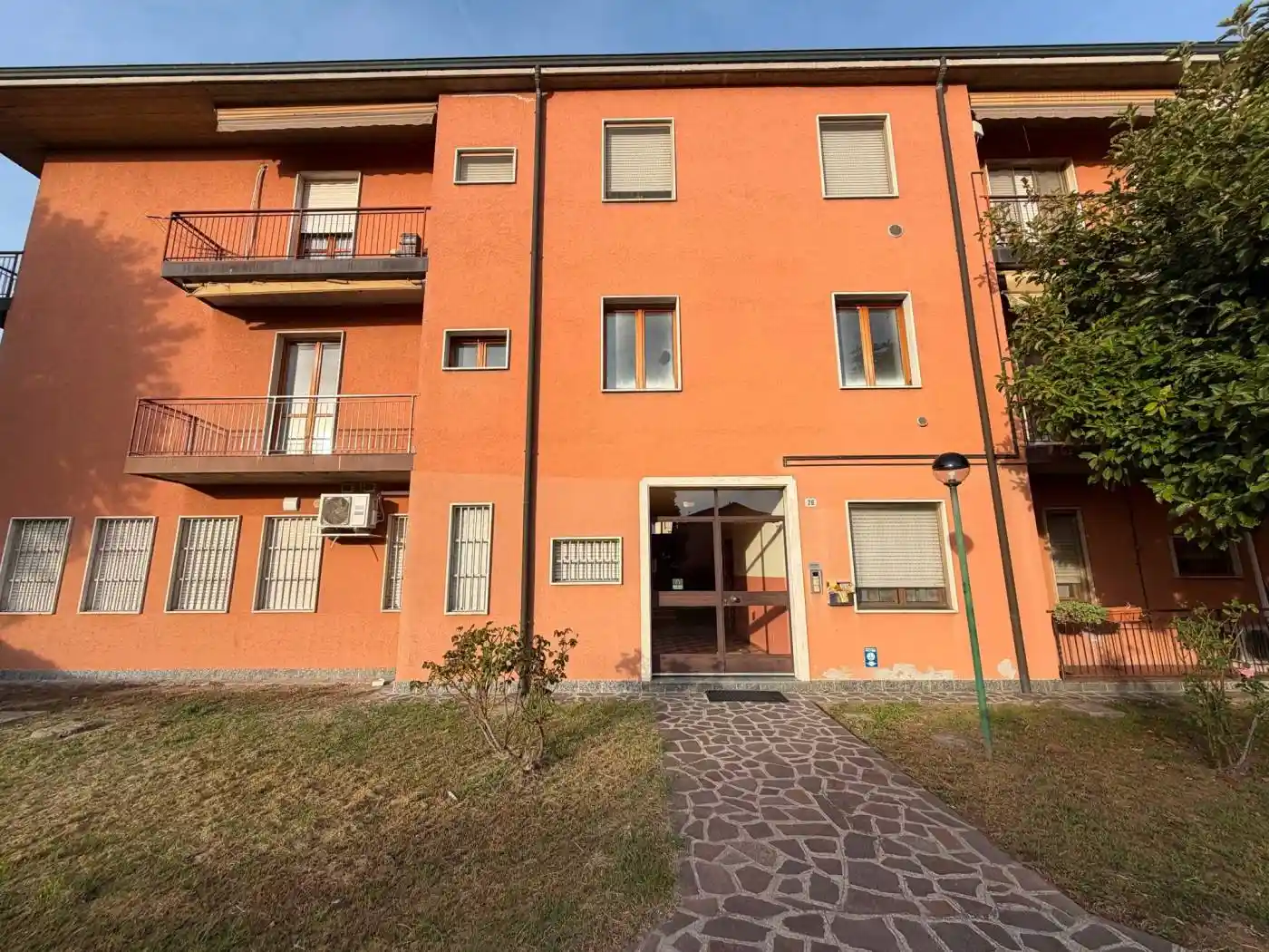 Appartamento in affitto a Valera Fratta