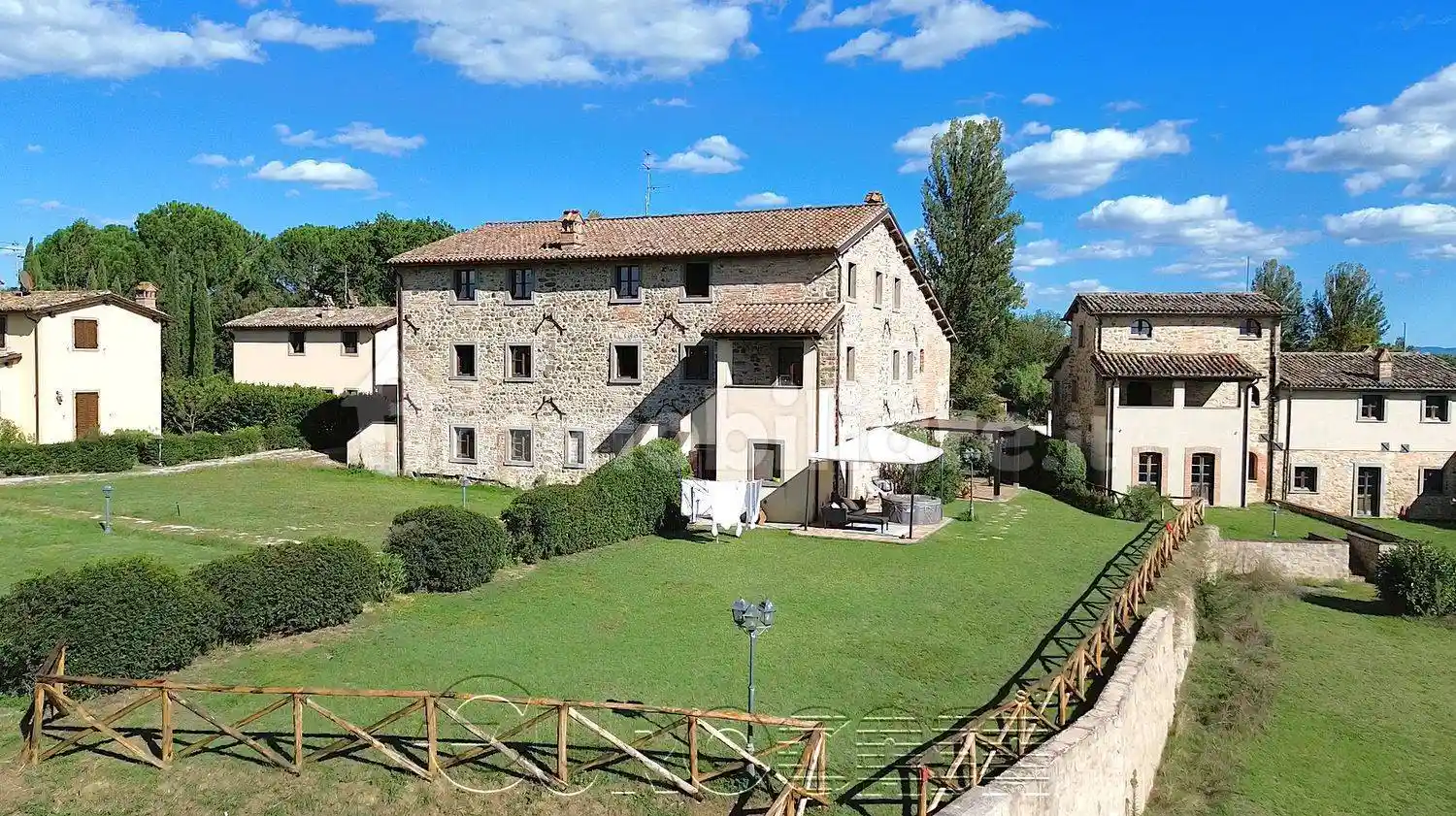 Rustico - Casale in vendita a Città di Castello