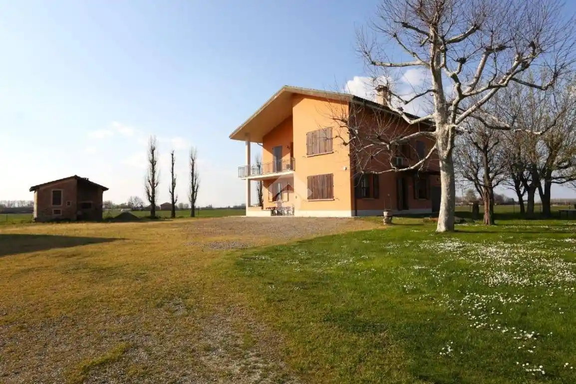 Villa in vendita a Anzola dell'Emilia