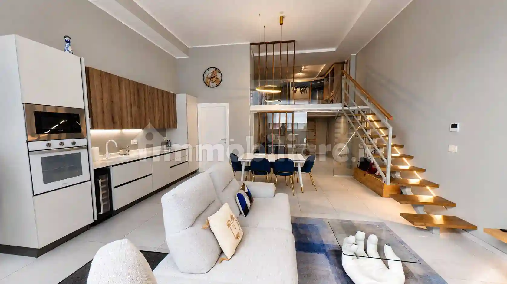 Loft - foto 2