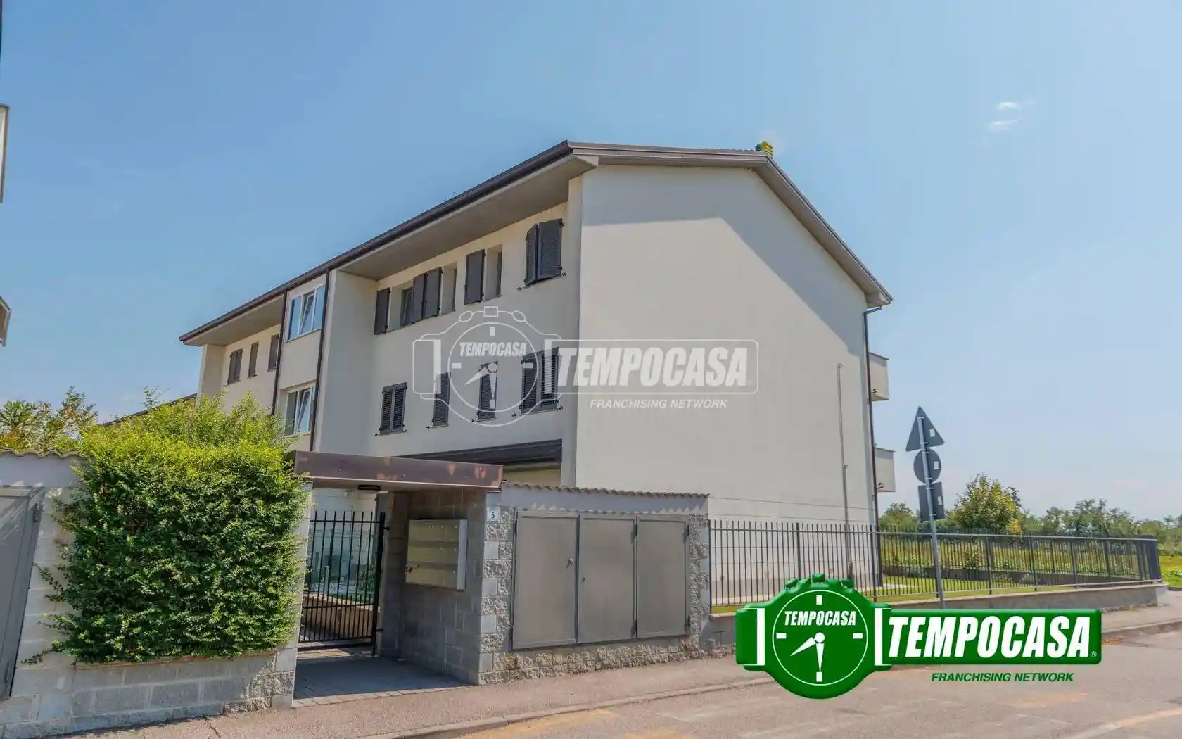 Appartamento in vendita a Rosate