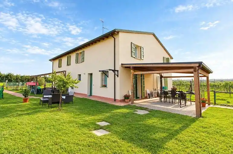 Villetta a schiera in vendita a Faenza