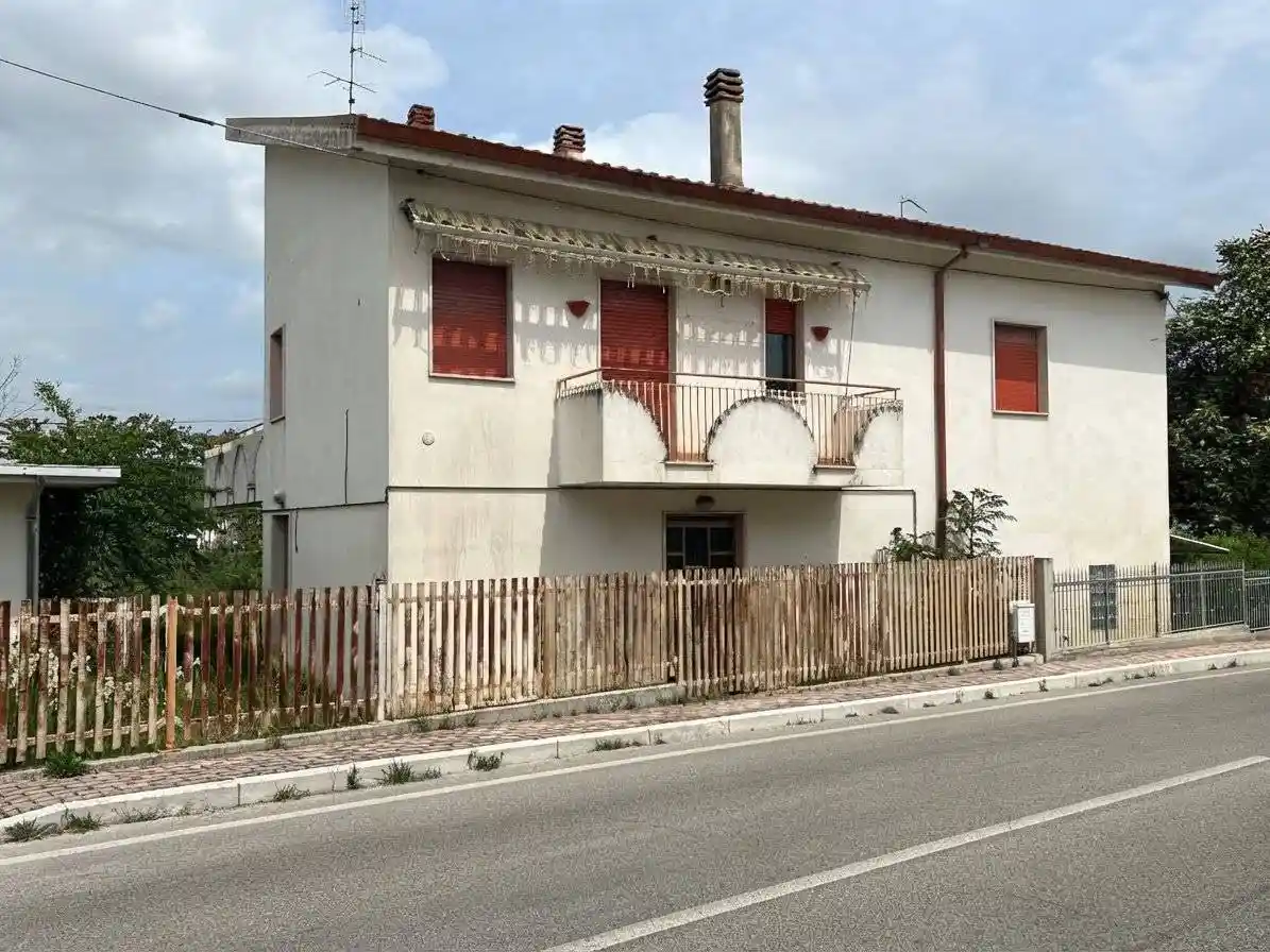 Villa in vendita a Nocciano