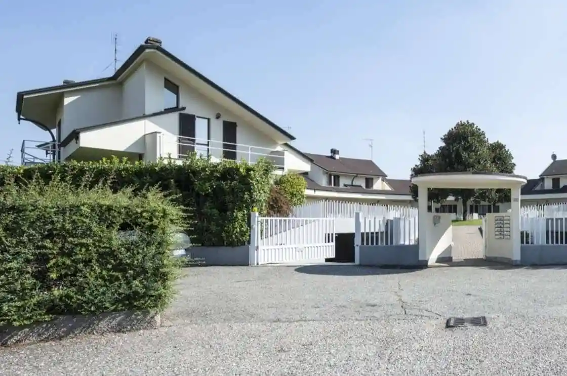 Villa in vendita a Malnate