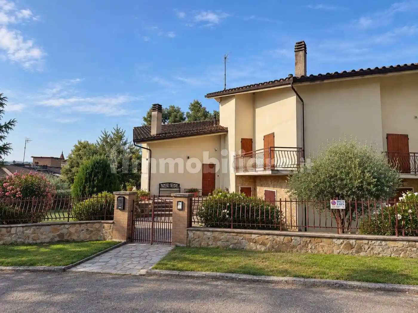 Villa in vendita a Montalcino