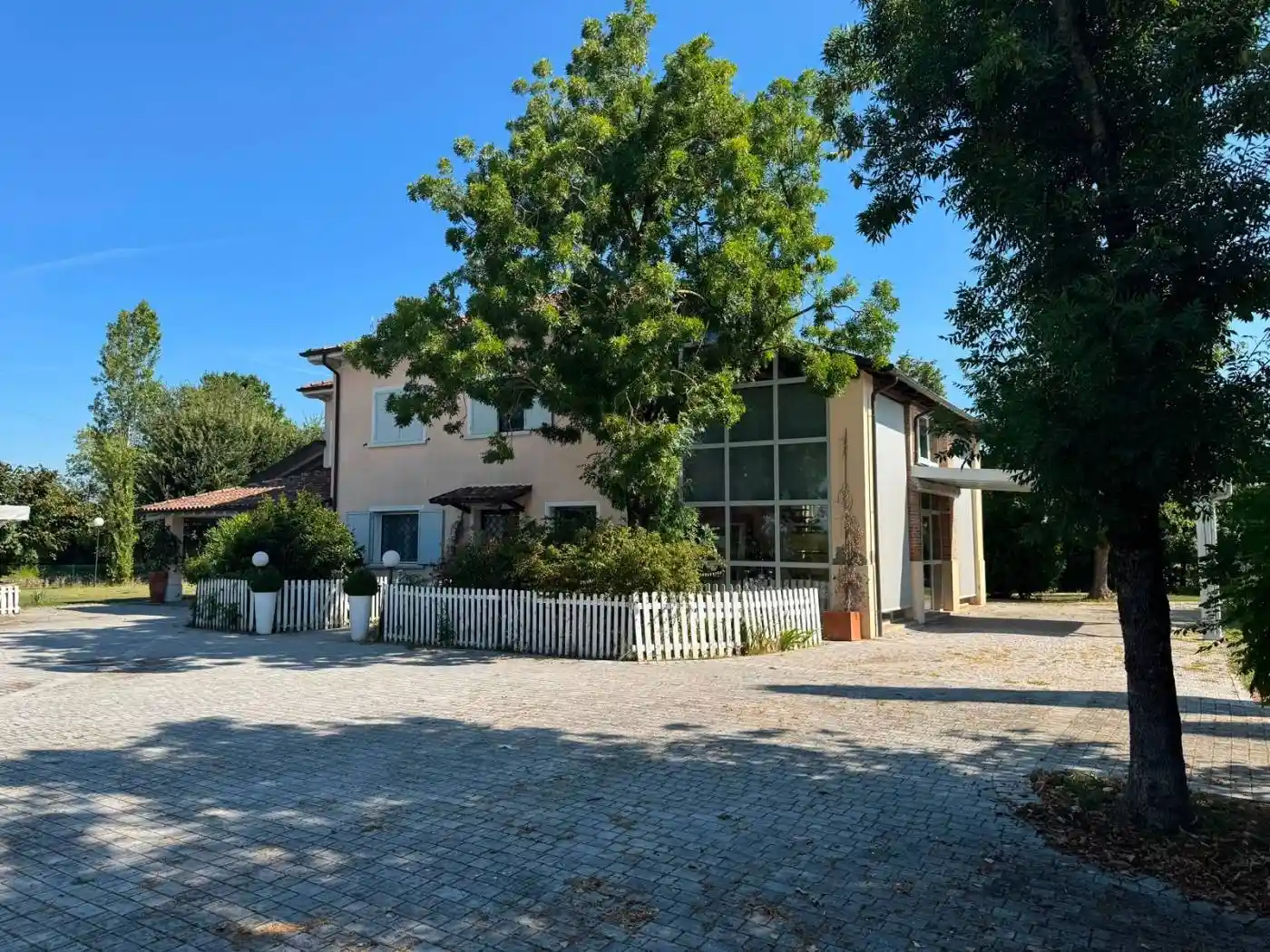 Rustico - Casale in vendita a Calderara di Reno