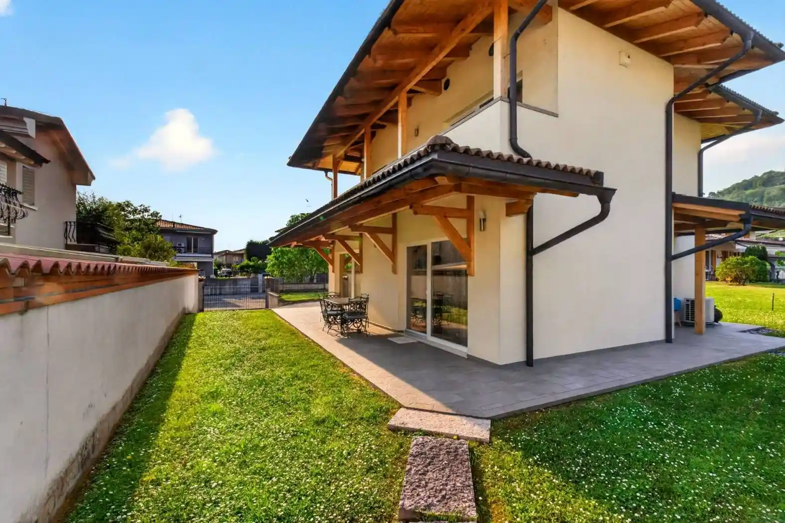 Villa in vendita a Rodengo Saiano
