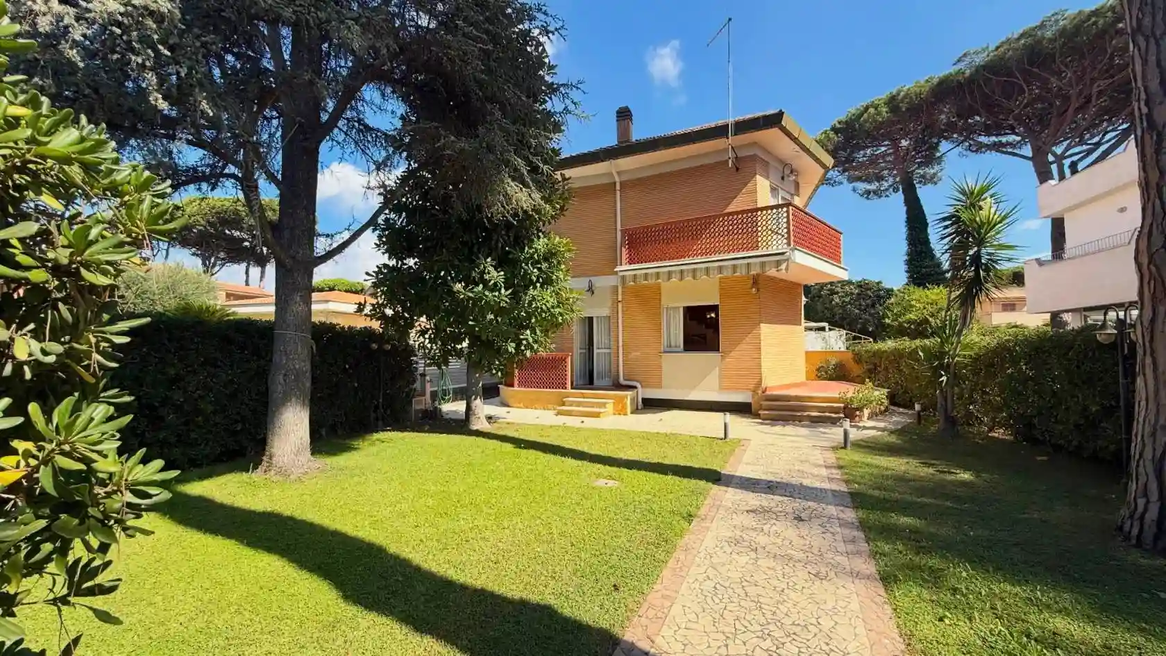 Villa - foto 2