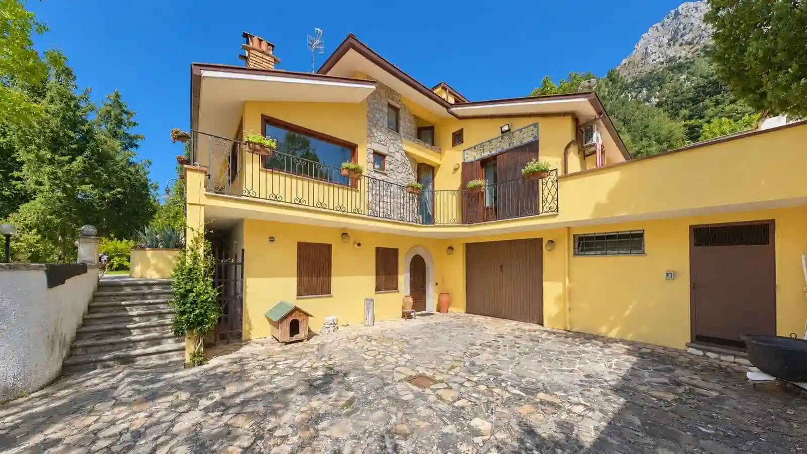Villa - foto 2